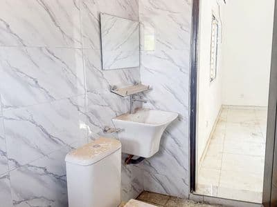 1 Appartement Moderne – Abatta — photo 16